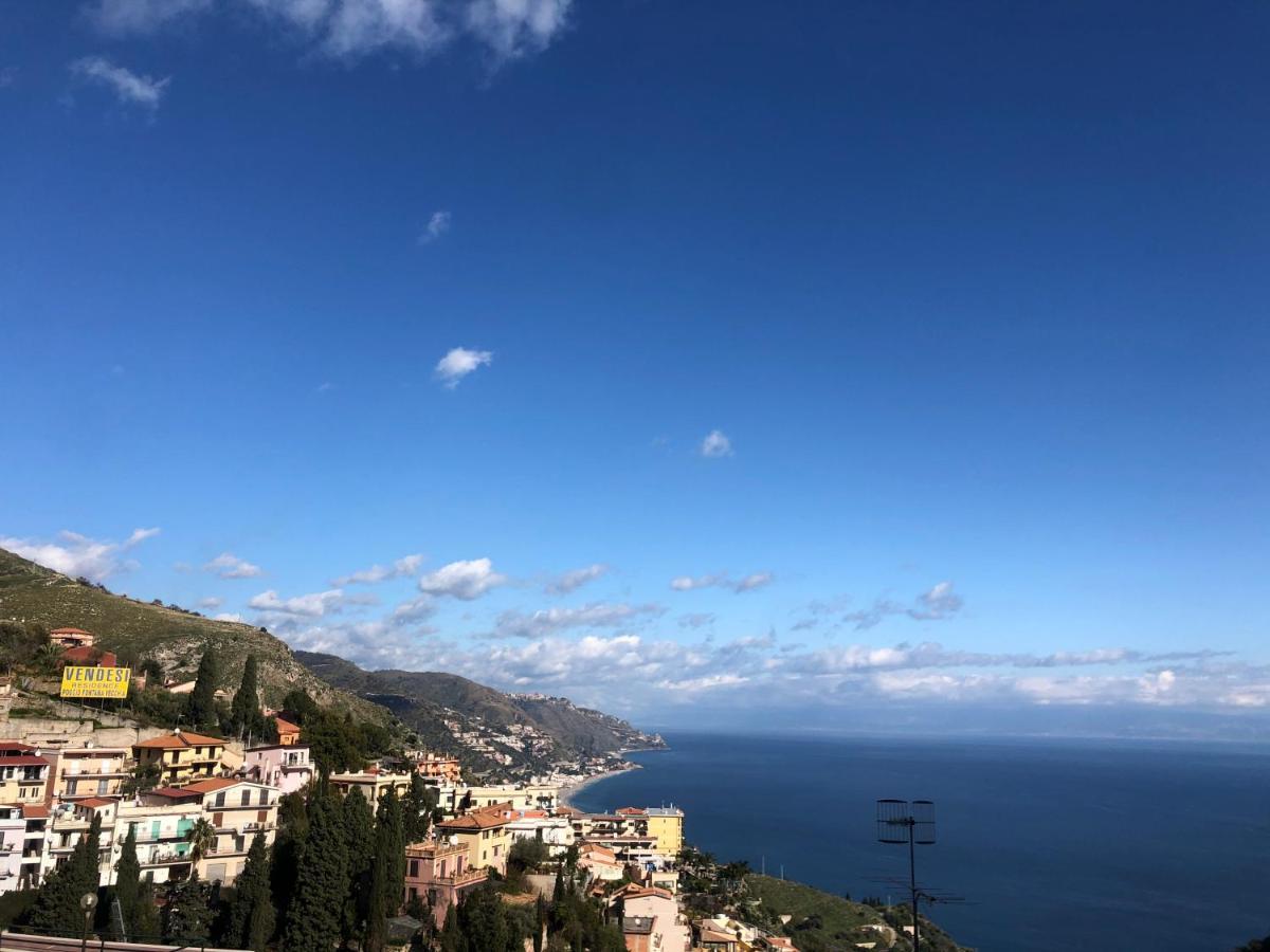 Taormina Center Apartment With Sea View ภายนอก รูปภาพ