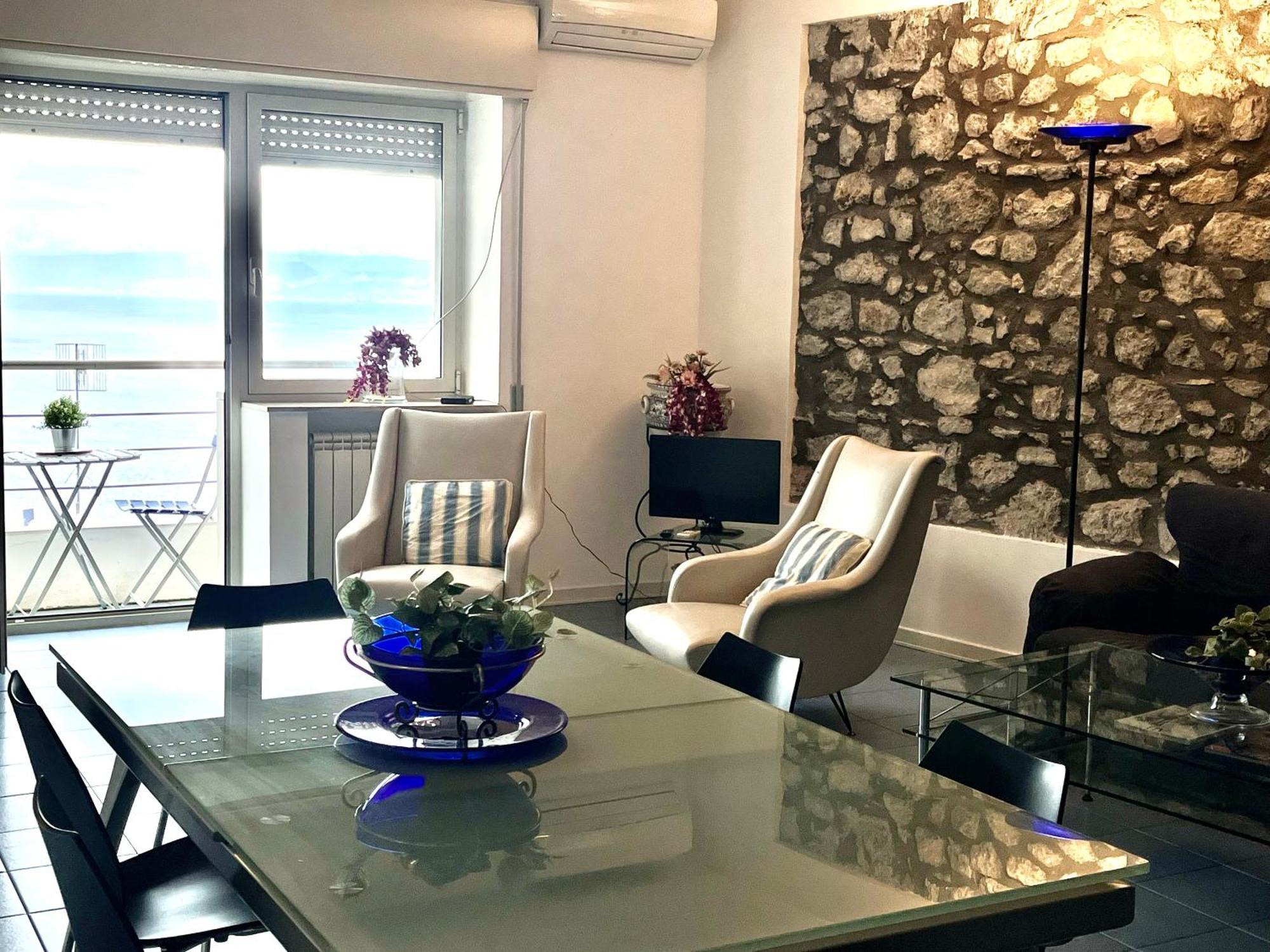 Taormina Center Apartment With Sea View ภายนอก รูปภาพ